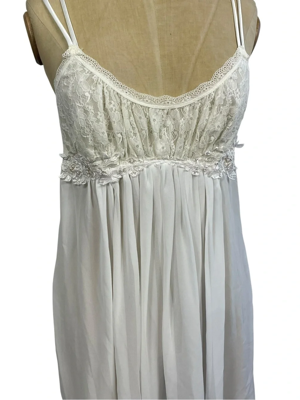 In Bloom Lace Nightie Dress SM White Chiffon Romantic Sequin Lingerie Embellish - Picture 13 of 14